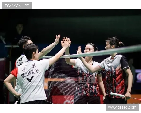 中国篮球联赛季后赛激战正酣 多支球队争夺冠军席位的精彩对决