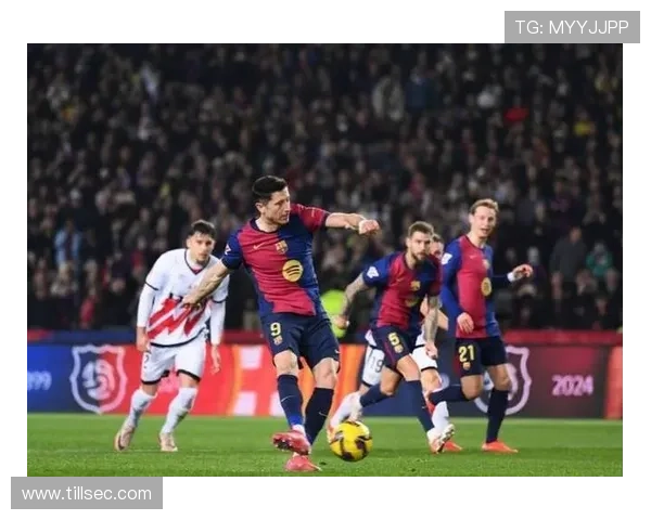 国家德比巅峰对决引爆全场两队争冠走势再掀高潮本赛季关键战役中