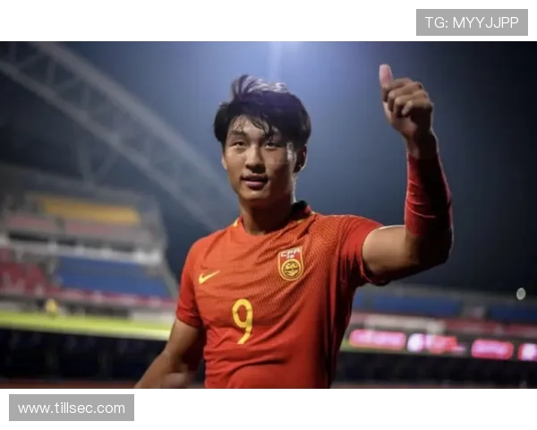 国足新帅上任后首战告捷球队士气高涨期待继续突破冲击亚洲强敌再